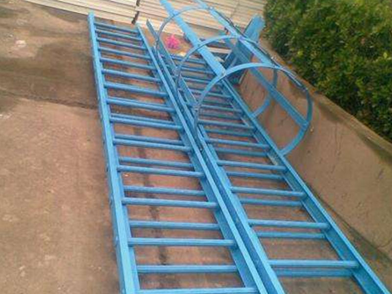 Steel structure straight ladder